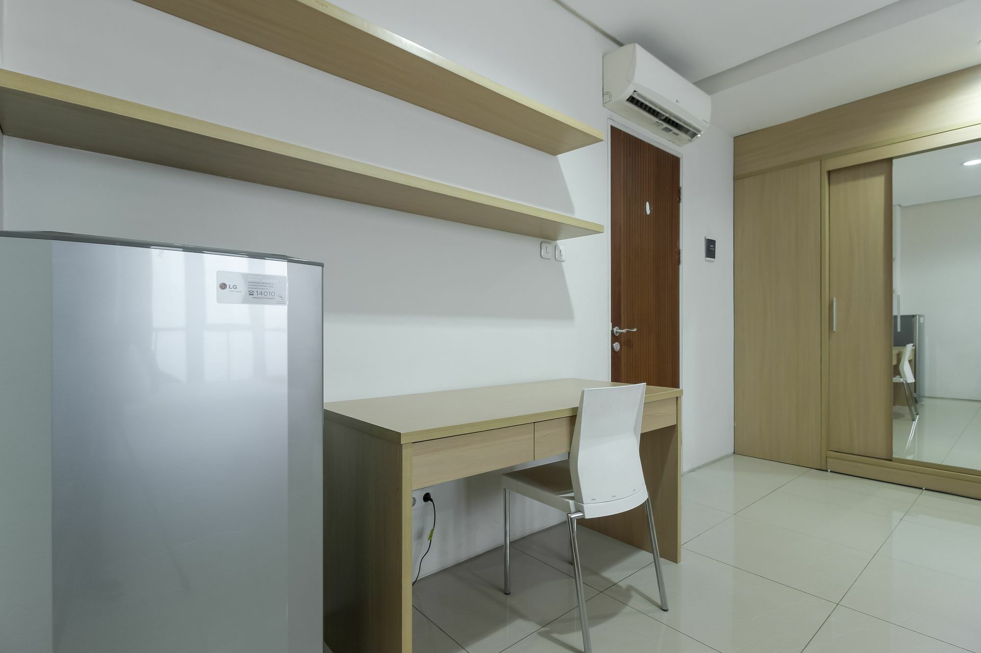 Reddoorz @ Patal Senayan 4 Hotel Jakarta Exterior foto