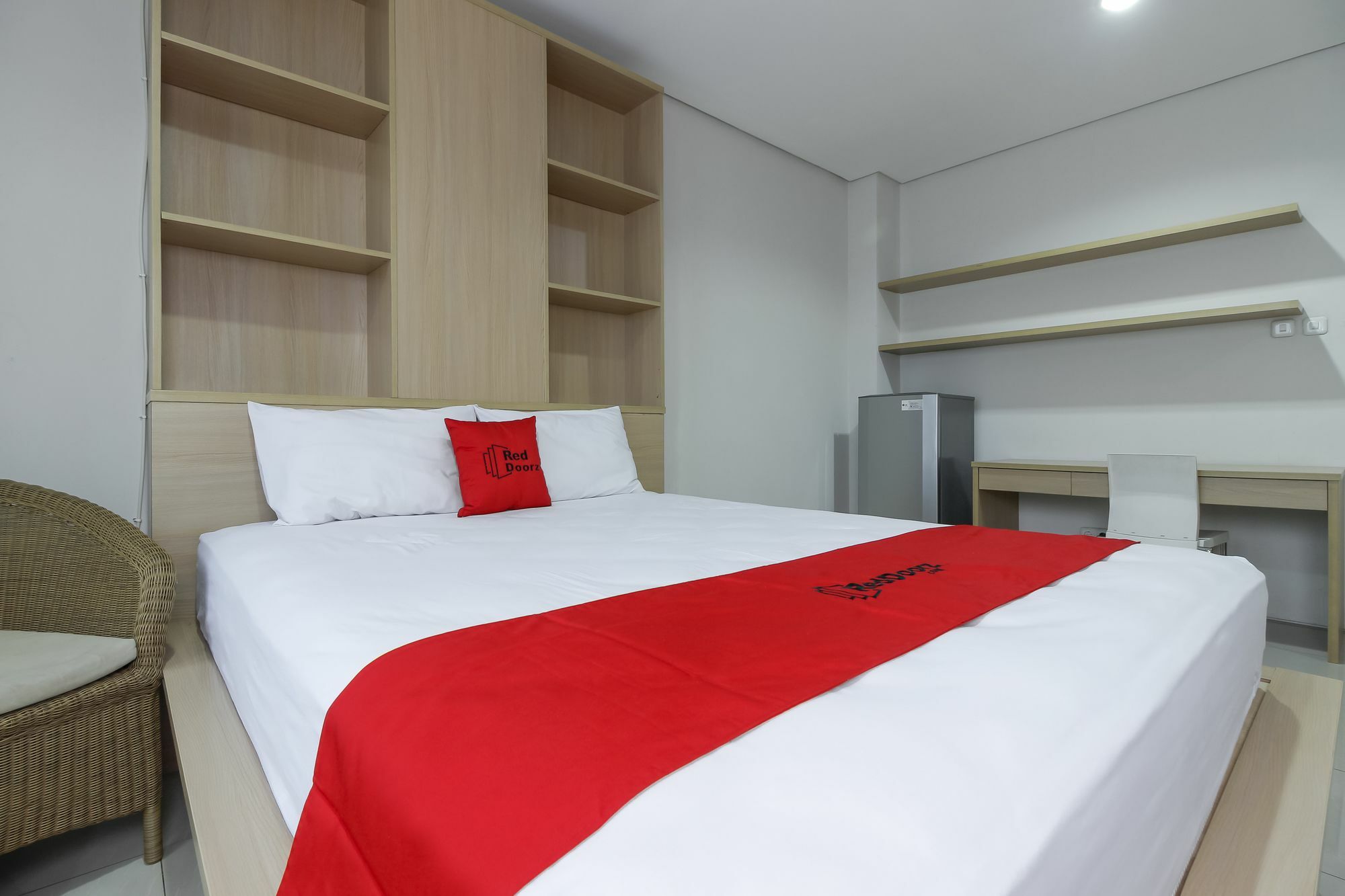 Reddoorz @ Patal Senayan 4 Hotel Jakarta Exterior foto
